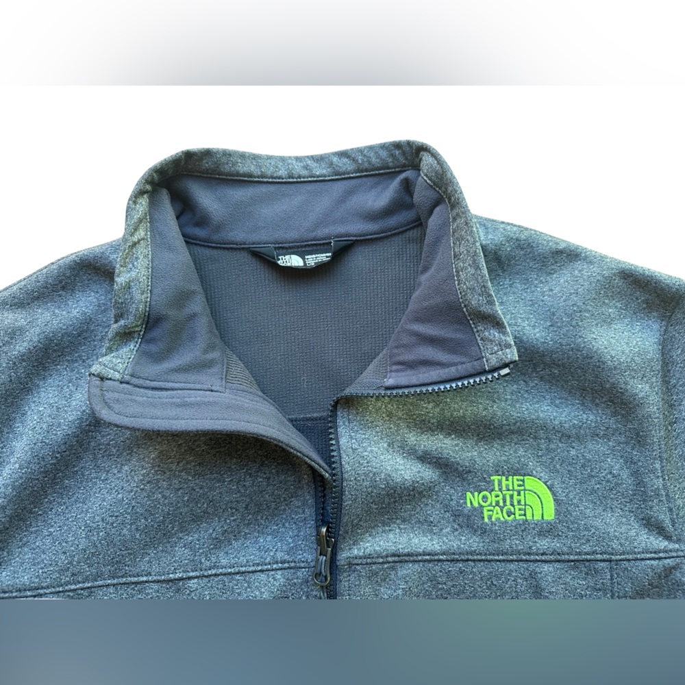Men’s The North Face Gray w/ Green Logo,  Zip-Up Jacket, Large